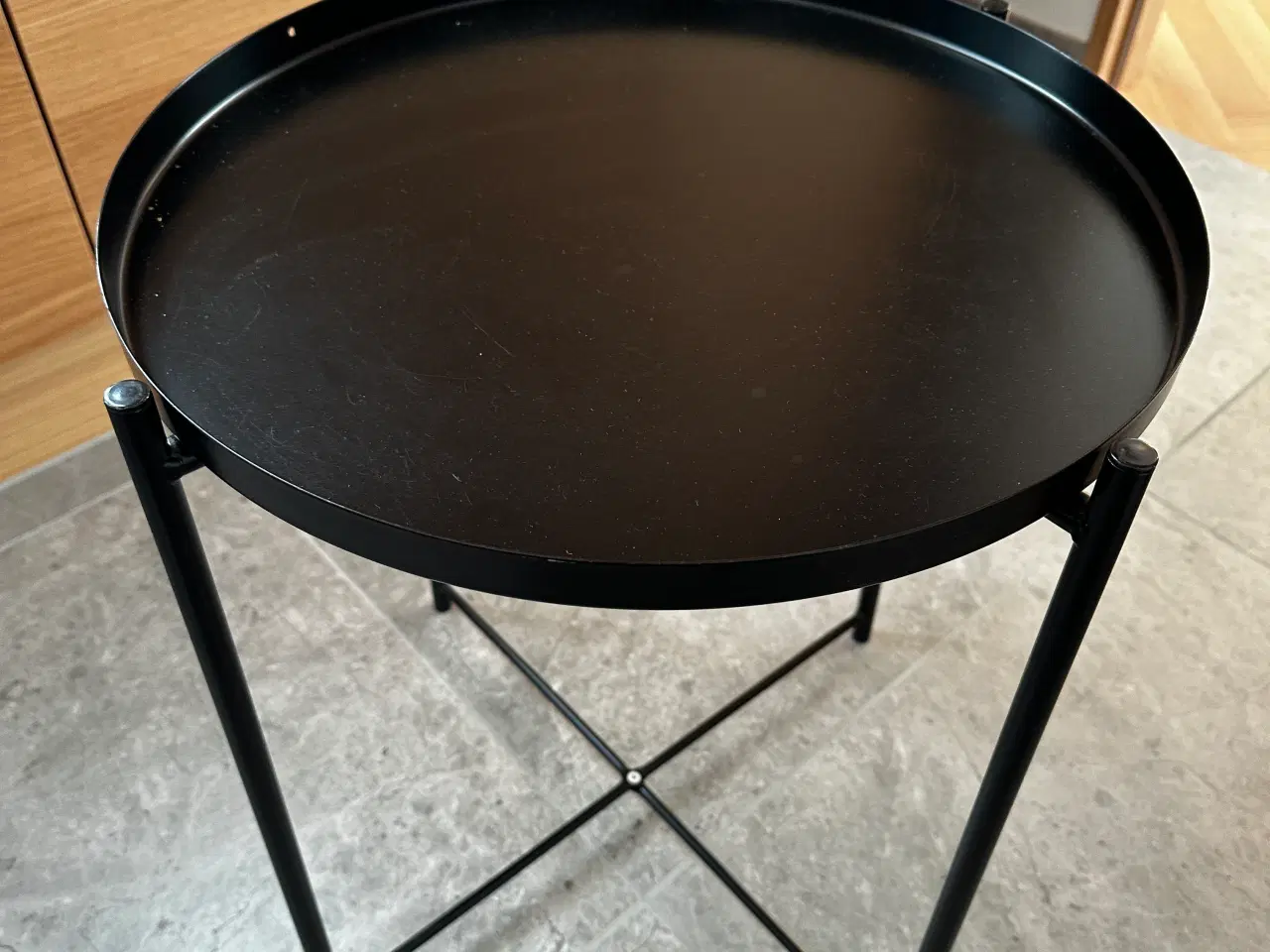 Billede 3 - IKEA Gladom bakkebord (sort)