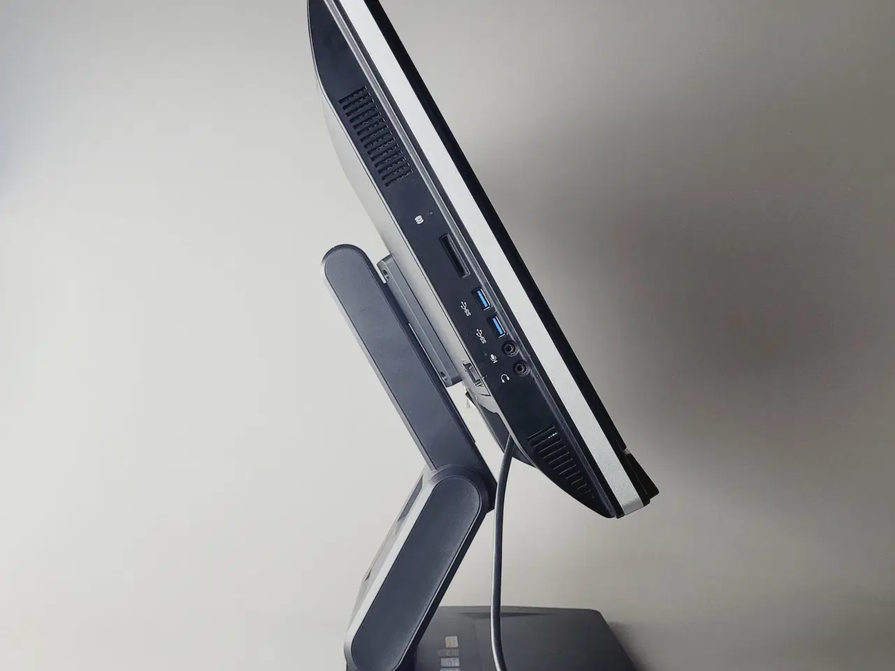 Billede 4 -  ⭐️· HP Compaq Elite 8300 All‑in‑One Business PC 