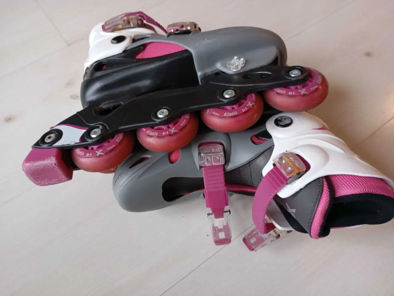 Billede 8 - Børne skøjter inliners. Str. 31-34.