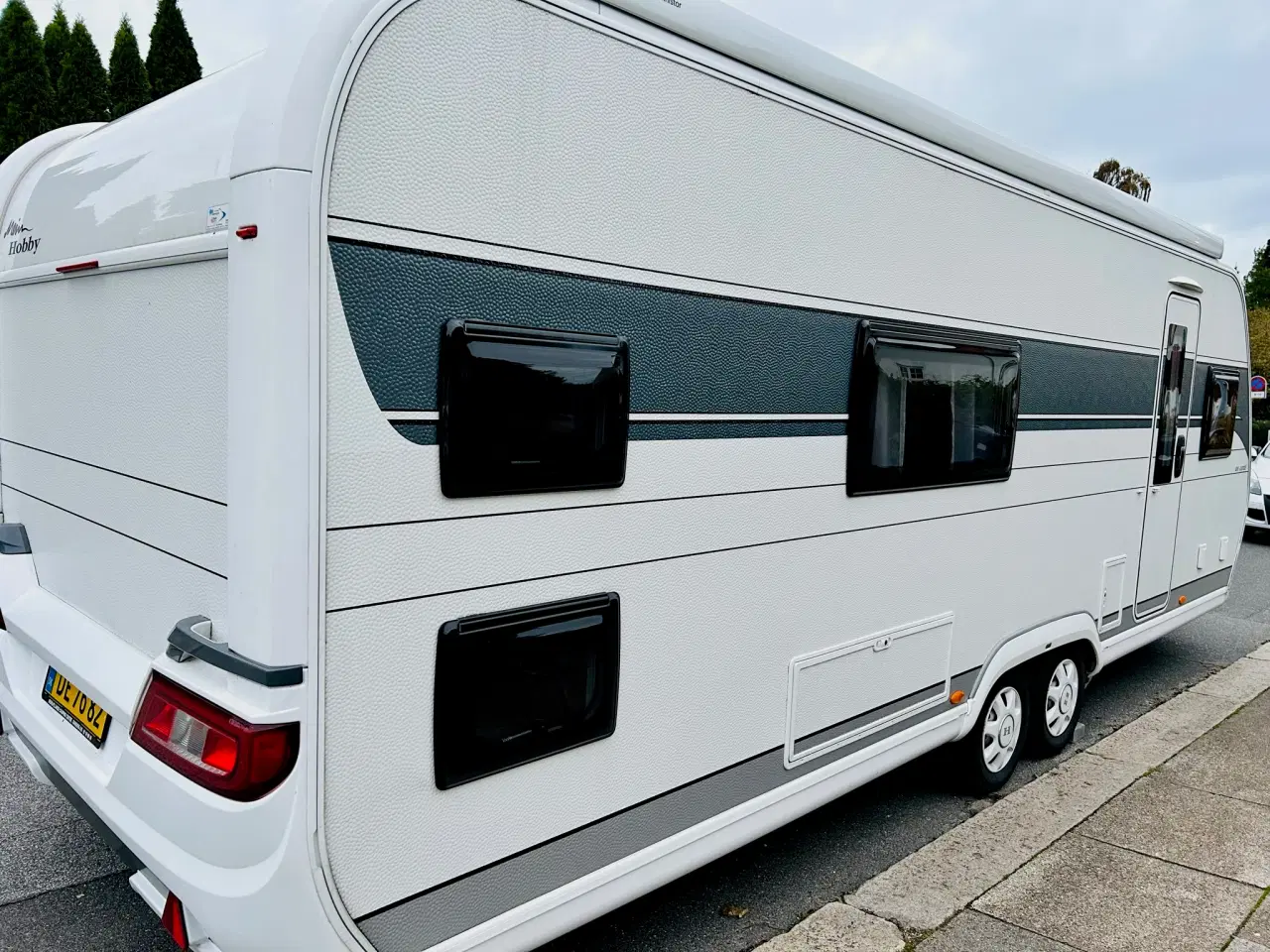 Billede 2 - LUKSUS-FAMILIEVOGN: Hobby De Luxe 650 KFU (2021) I