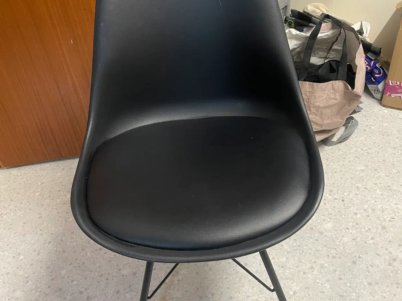 Billede 1 - Spisebordsstol fra Jysk