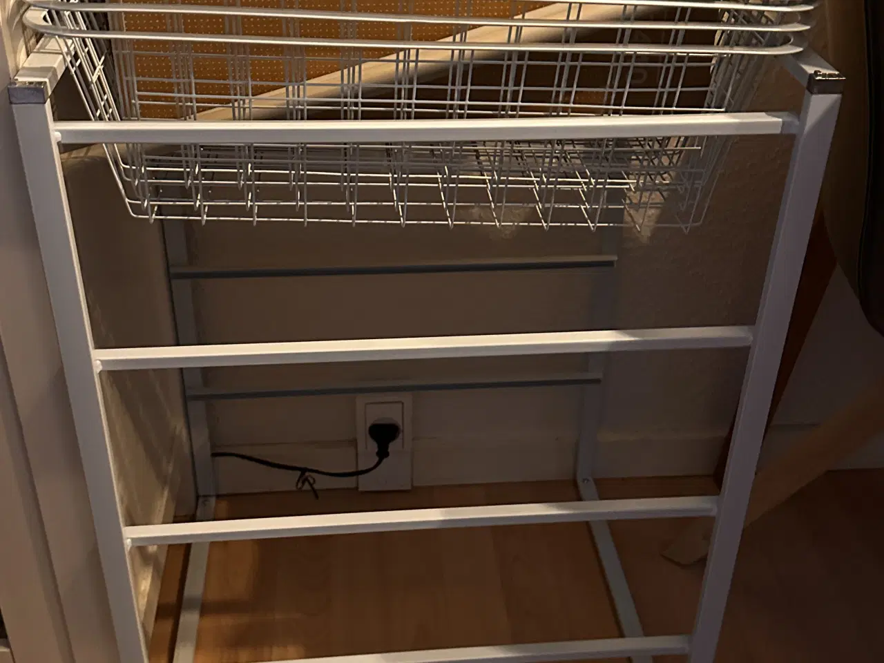 Billede 1 - Skabsindsats fra jysk