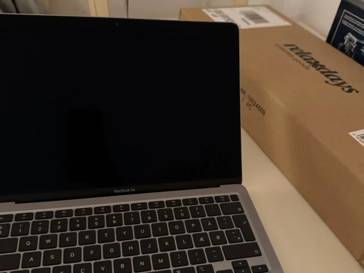 Billede 6 - MacBook Air 13" M1 (8GB/256GB) - Space Gray - Flot