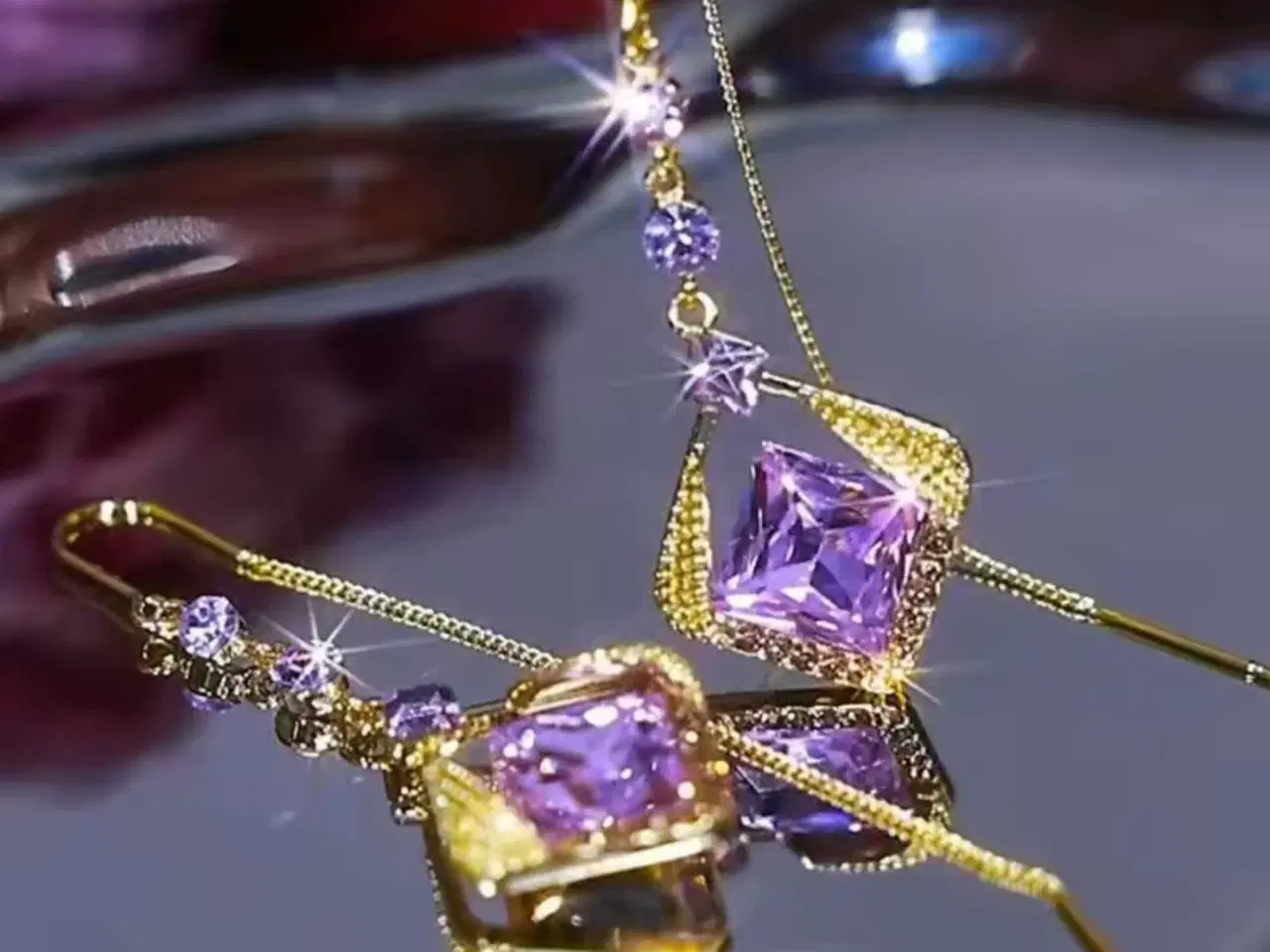 Billede 3 - Skinnende ørehænger