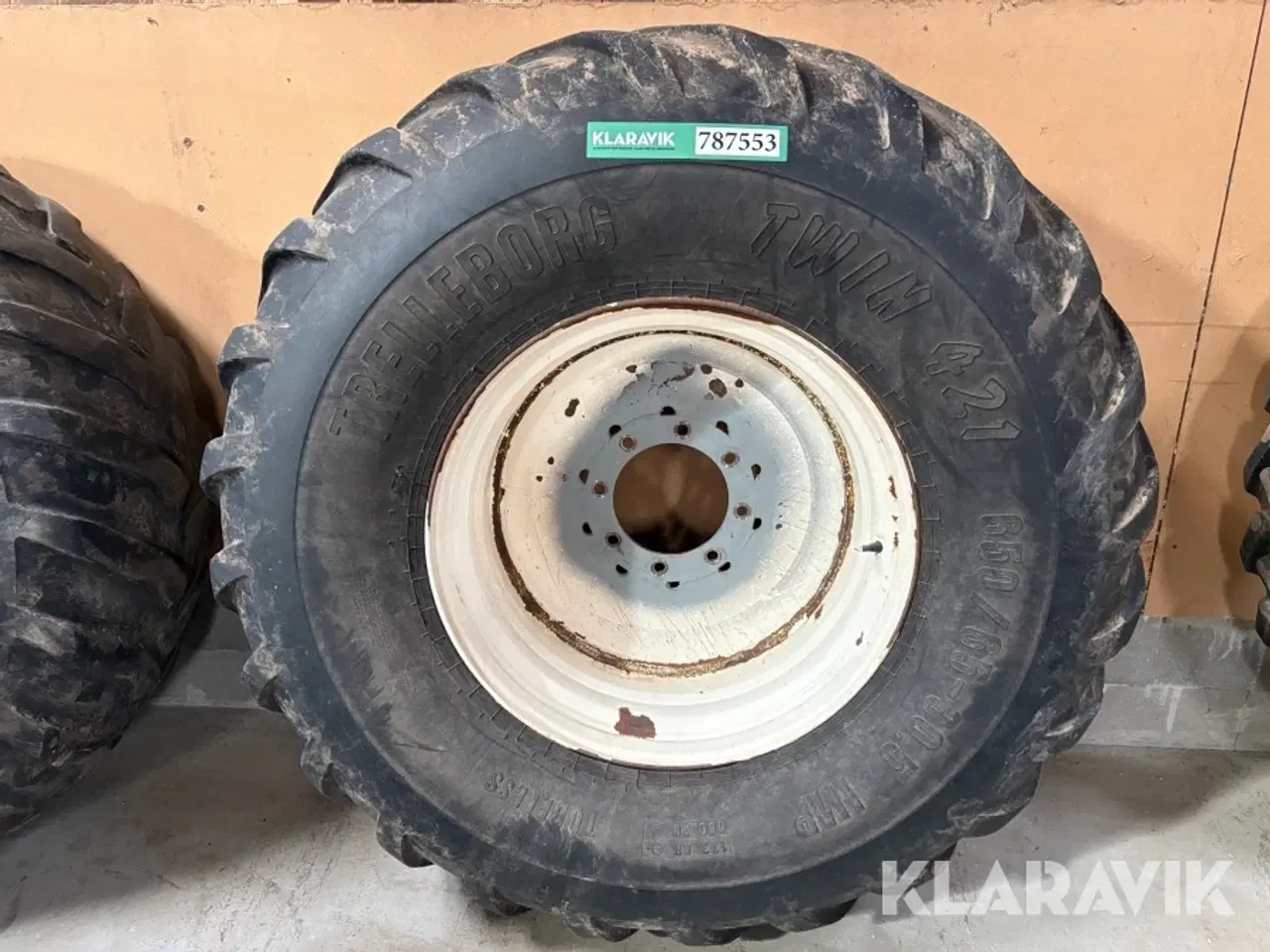 Billede 2 - Traktordæk Trelleborg Twin 421 2 styk