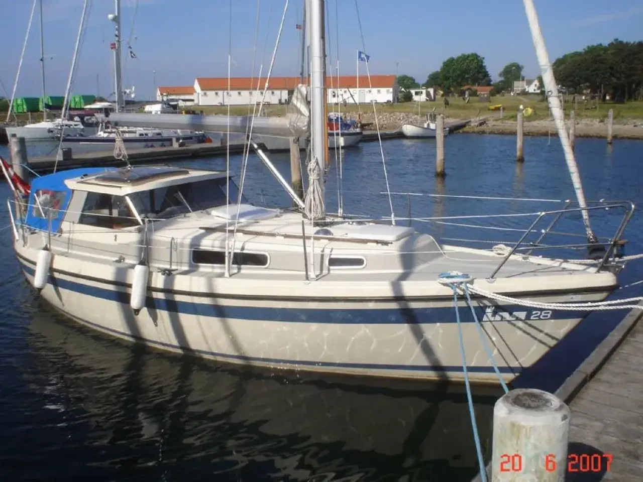 Billede 1 - LM 28 med defekt Bukh DV 24.