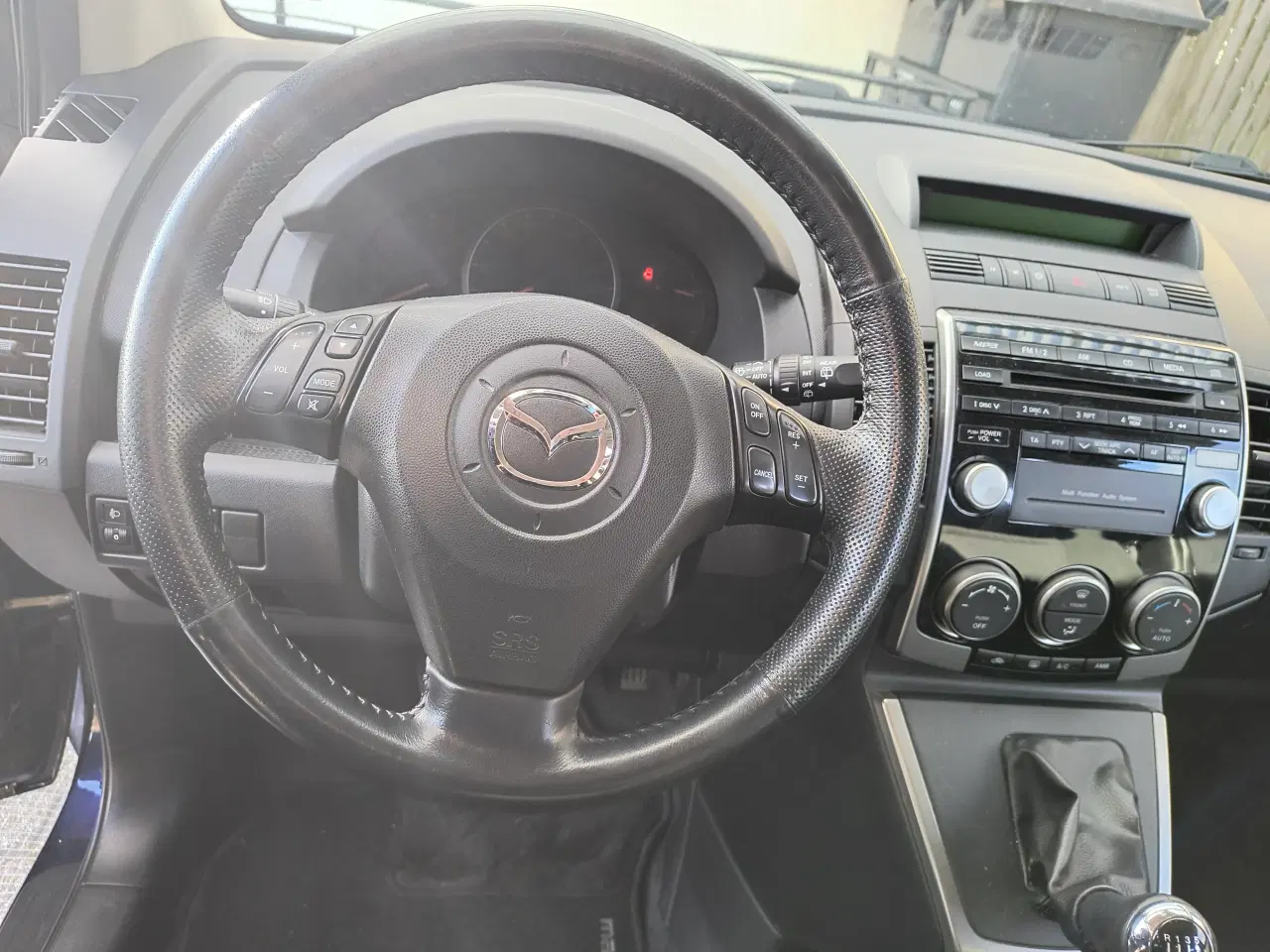 Billede 5 - 🚗 Rummelig og velholdt 7-personers familiebil