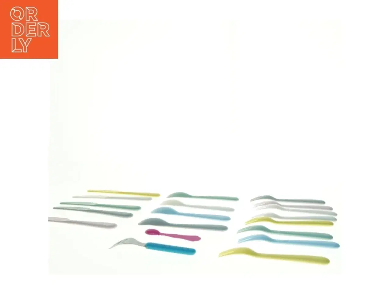 Billede 2 - Pastelfarvede plastbestik (str. 16 x 3 cm)