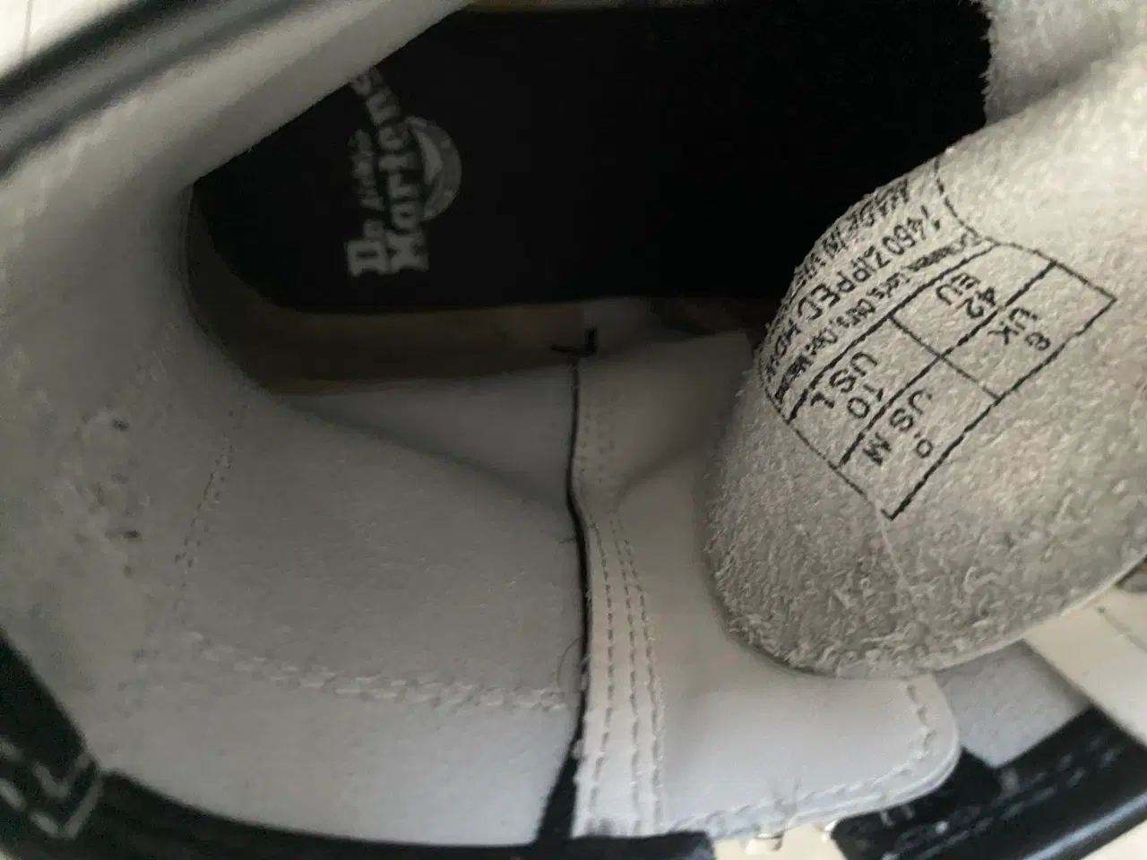 Billede 4 - Hvid herre støvle fra dr. Martens