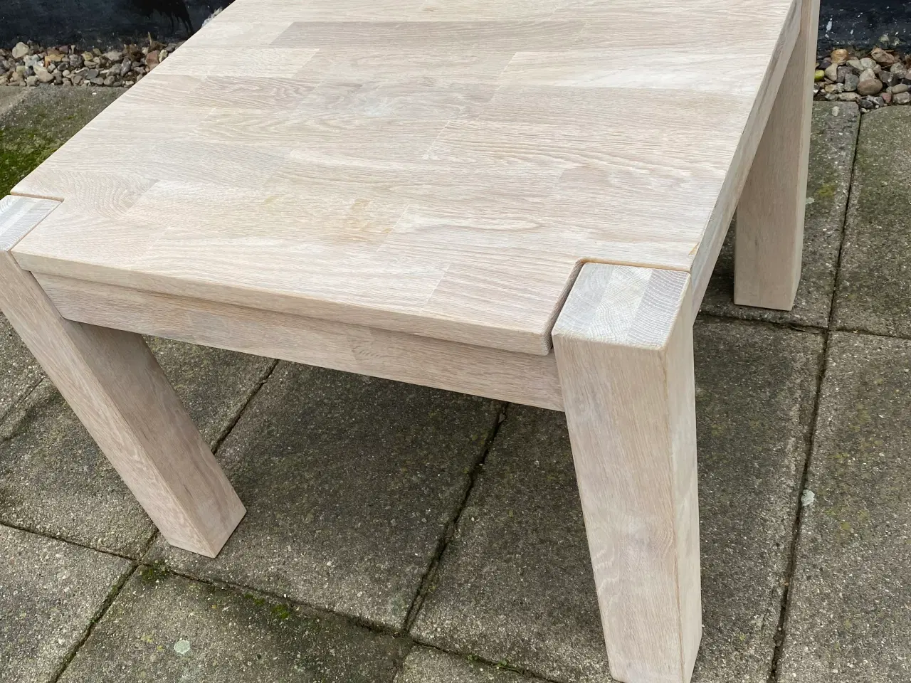 Billede 1 - Sofabord i massiv træ