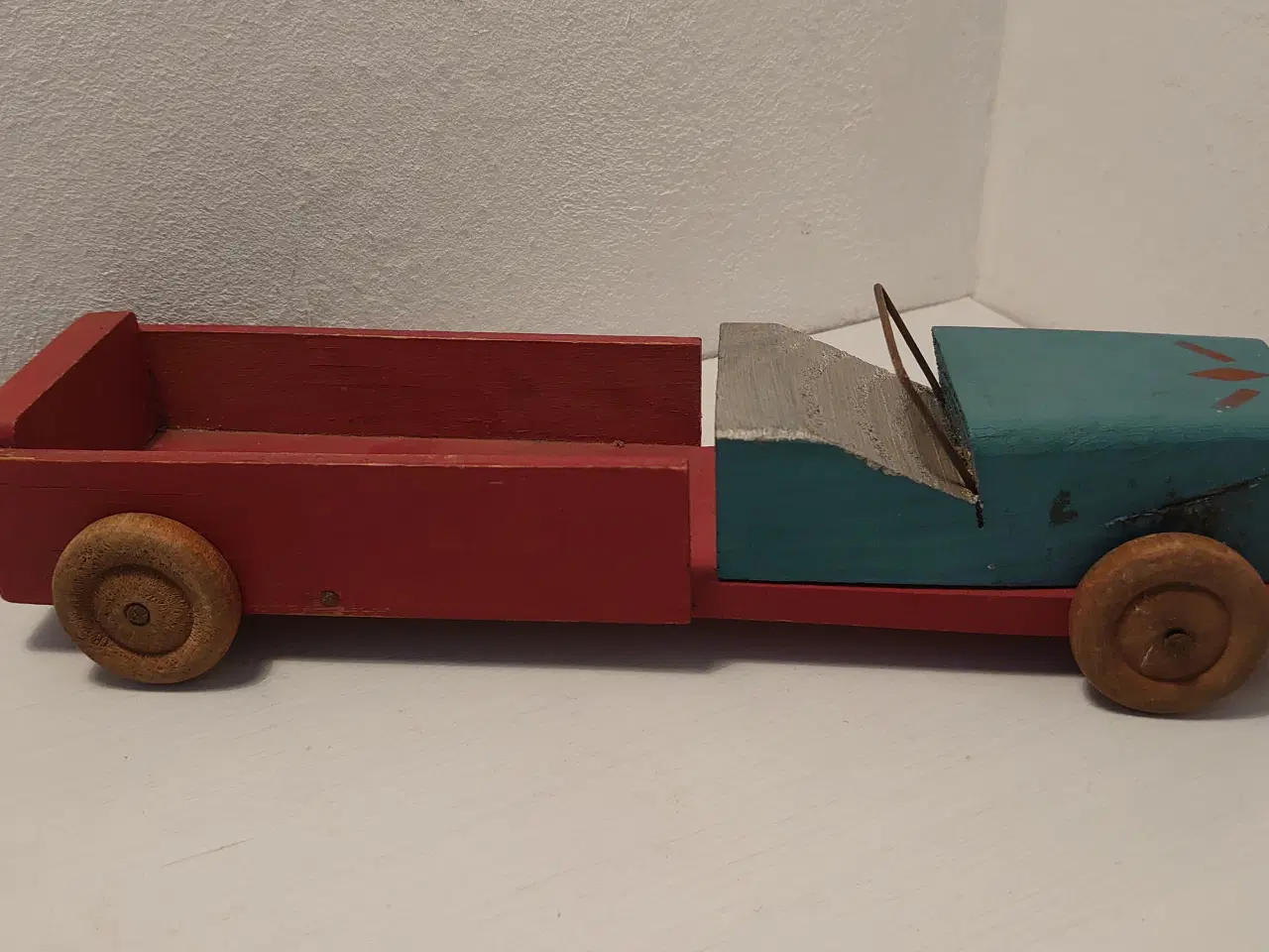 Billede 2 - Gammel lastbil i træ. Fra 1940-50