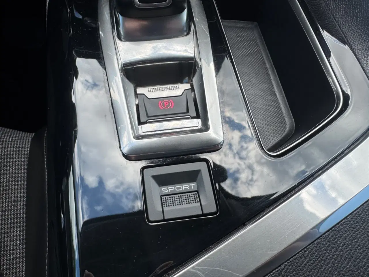Billede 22 - Peugeot 5008 1,6 BlueHDi 120 Allure EAT6 7prs