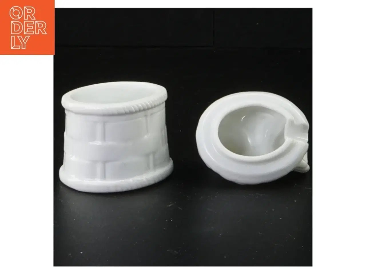 Billede 2 - Hvid porcelæns høne (str. 10 x 7 x 6 cm)