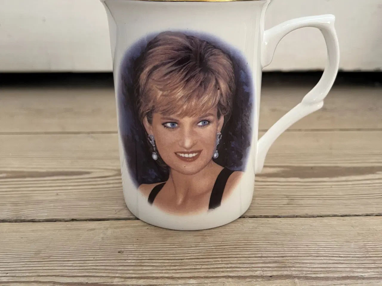 Billede 1 - Diana krus