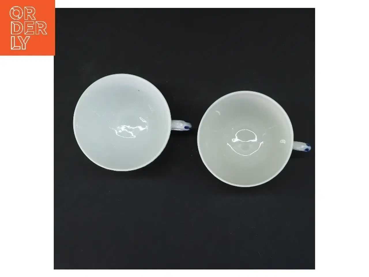 Billede 2 - Kaffekopper med blå blomst motiv fra Royal Copenhagen (str. 2 stk Ø 8,5 cm)