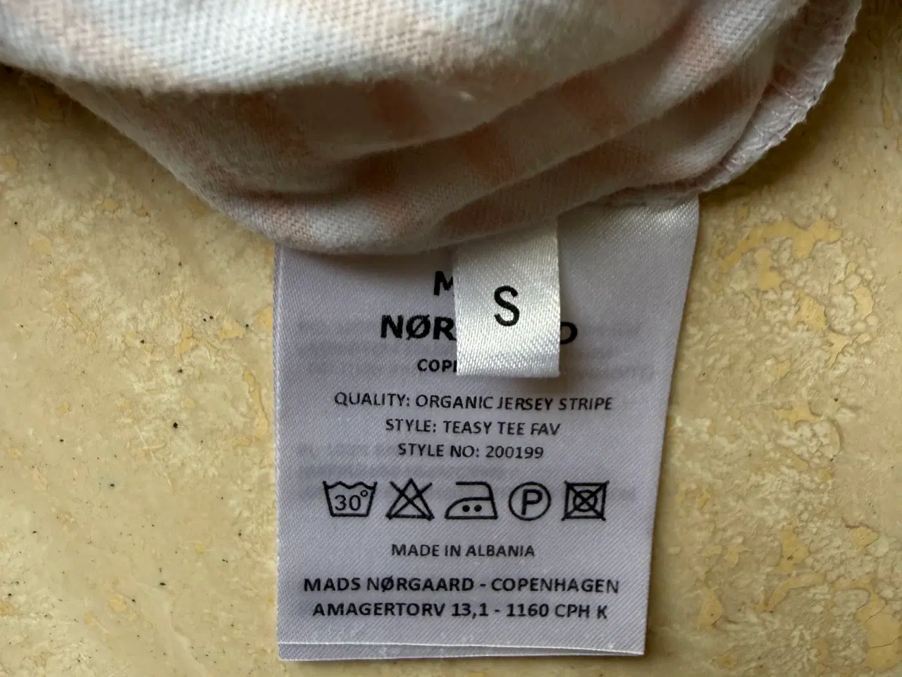 Billede 4 - Mads Nørgaard bluse i god stand