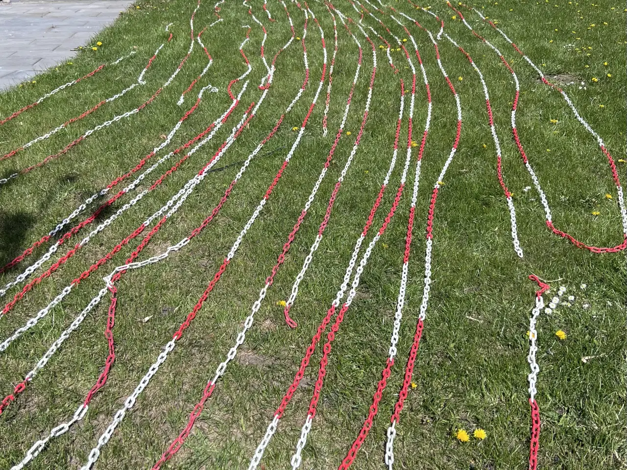 Billede 4 - 200 m. Røde og hvide plastkæder / afspærringskæder