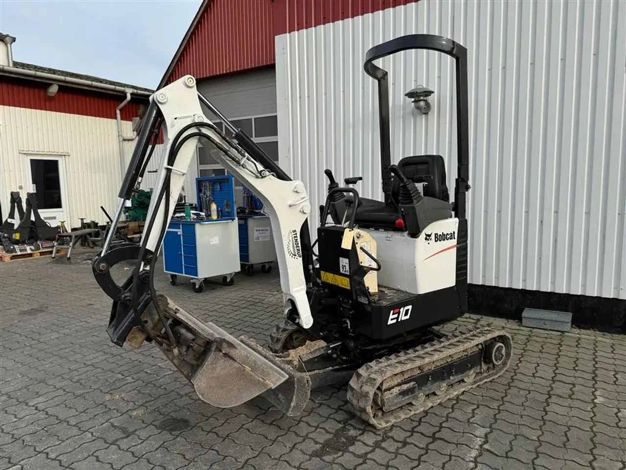 Billede 1 - Bobcat E 10 KUN 1800 TIMER OG 3 STK SKOVLE!