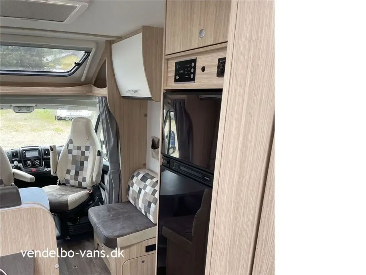 Billede 8 - 2019 - SunLight T 69 L Aut.gear   150 HK - automatgear - bemærk det lave km tal