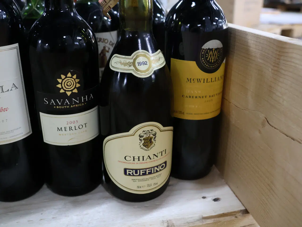 Billede 17 - 68 Flasker div vine.