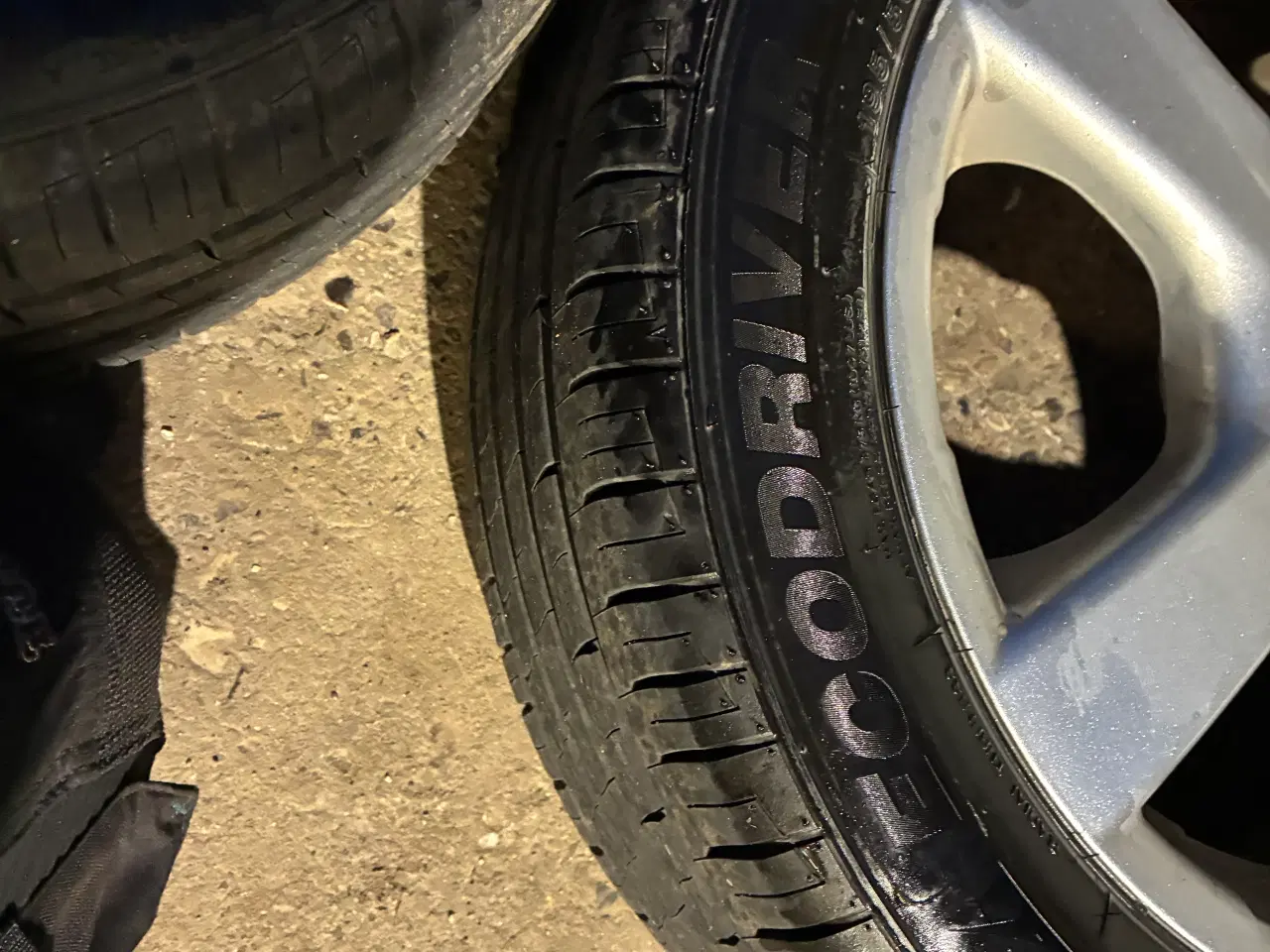 Billede 3 - Corsa hjulsæt med masser af mønster