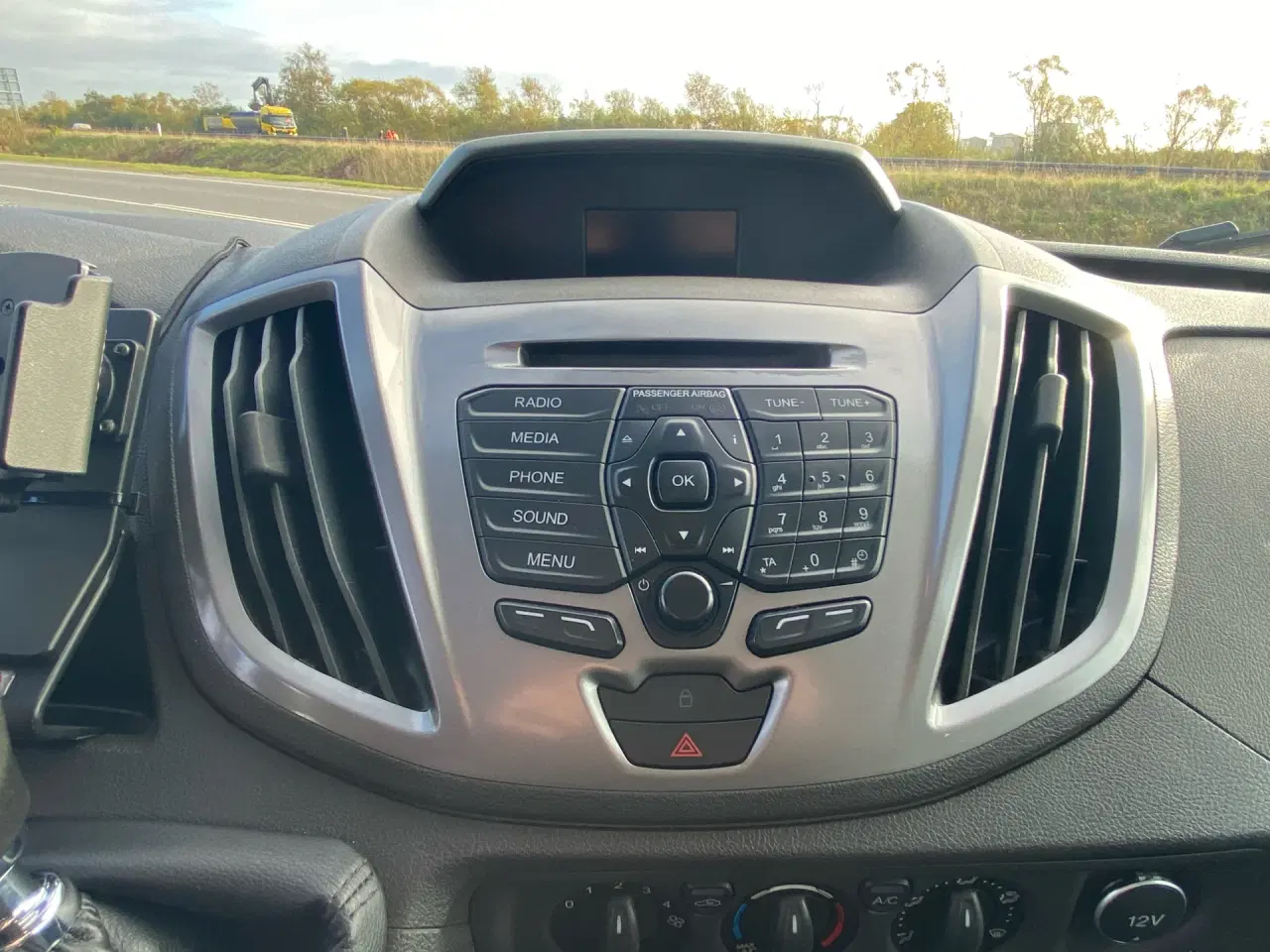 Billede 15 - Ford Transit 350 L3H1 2,0 TDCi Trend RWD 170HK Ladv./Chas. 6g
