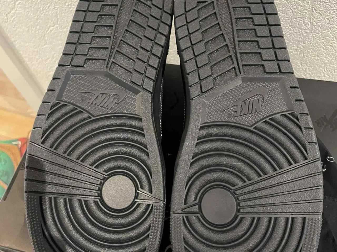 Billede 2 - Air Jordan 1 Low SP x Travis Scott "Black Phantom"