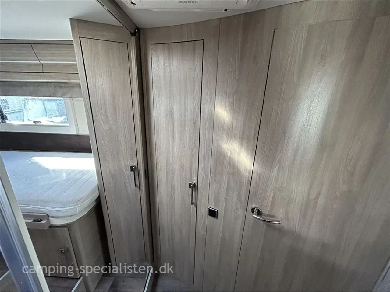 Billede 10 - 2022 - Kabe Imperial I910 GB   Kabe Imperial I910 GB model 2022 kan nu ses hos Camping Specialisten