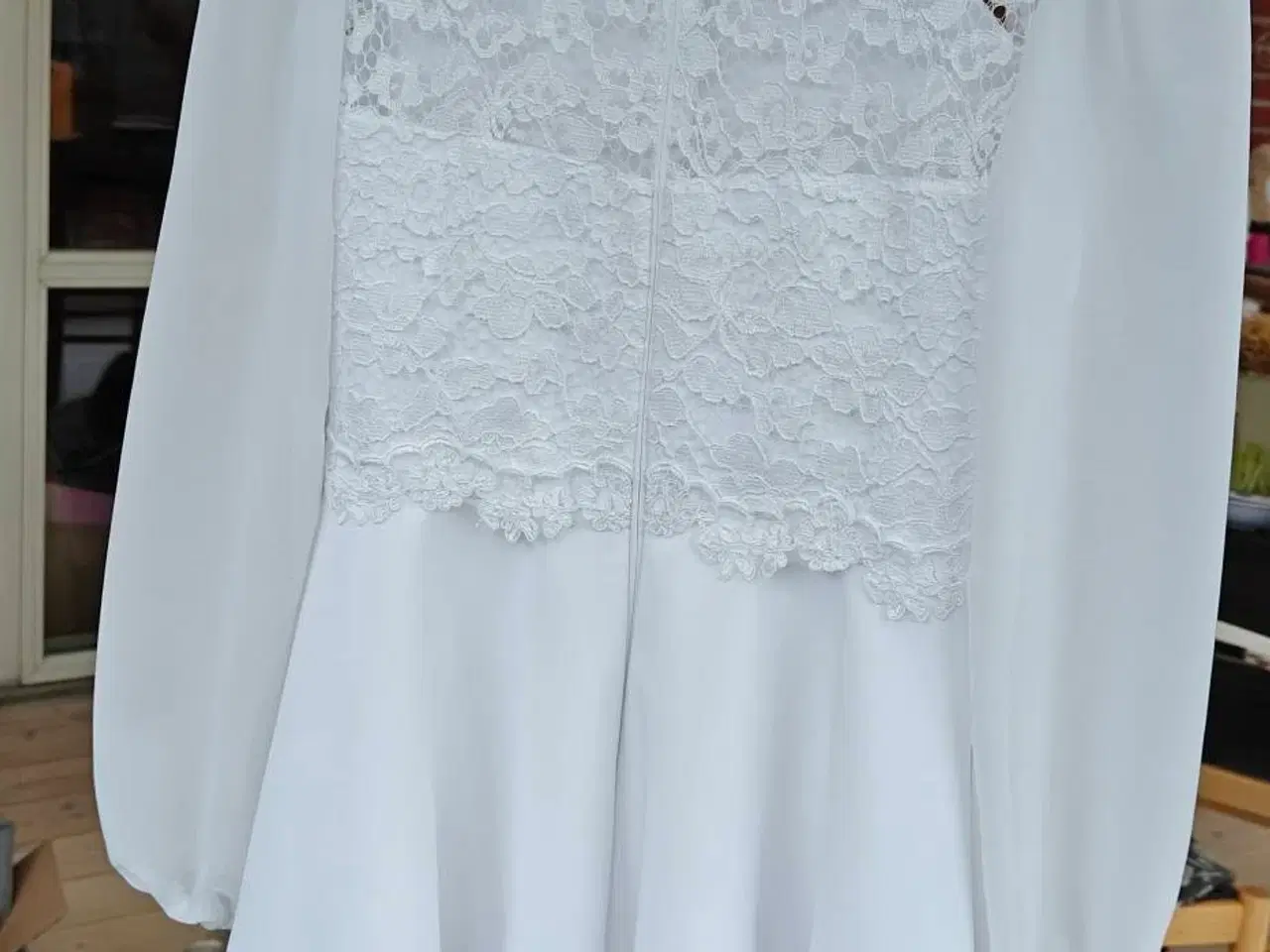 Billede 3 - Skræddersyet konfirmationskjole str 34 (XS/S)