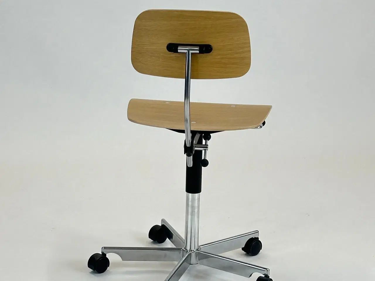 Billede 5 - Montana Kevi 2533 kontorstol (Træ)