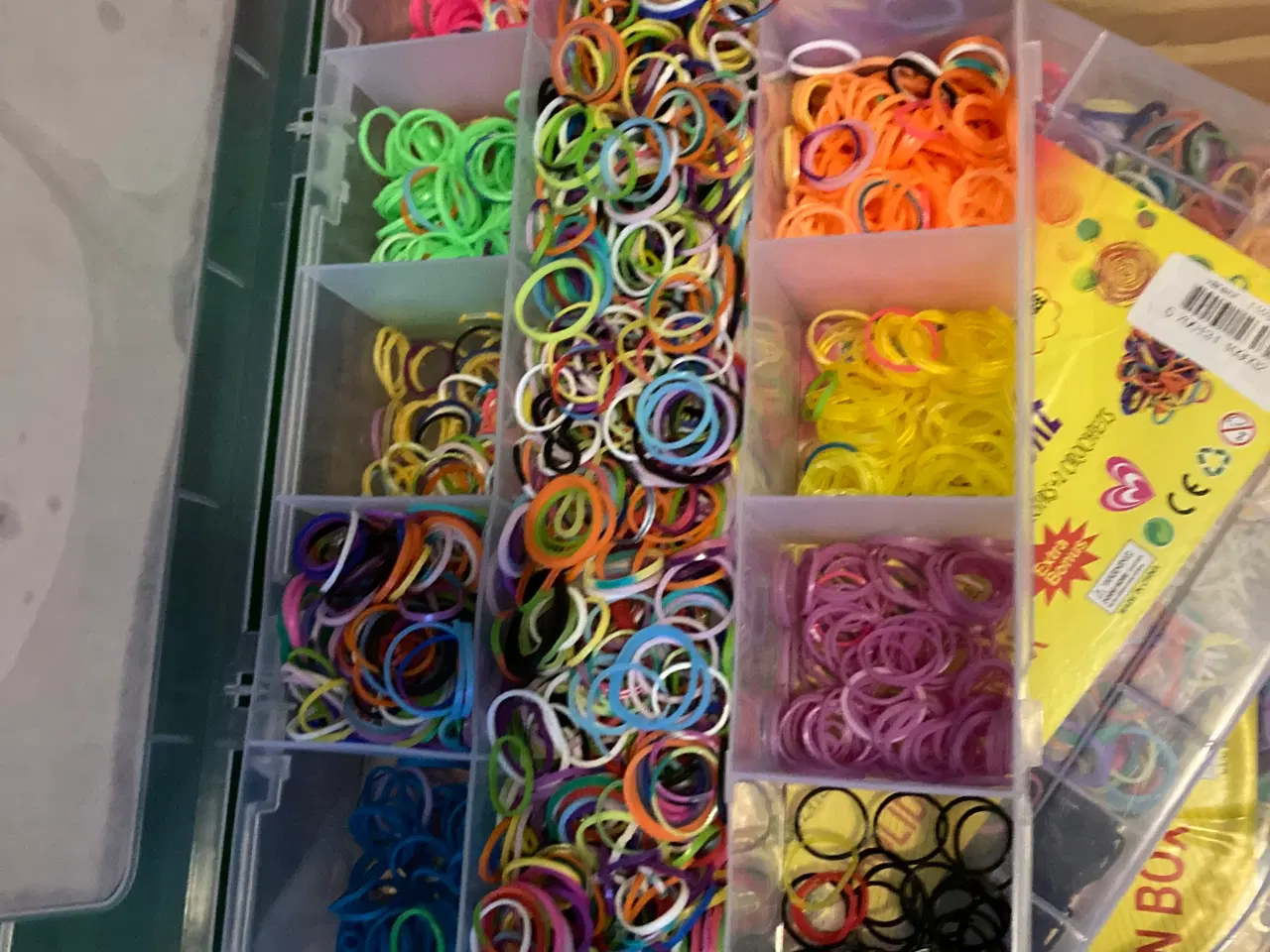 Billede 3 - Loombands pakke med væv og bog mm.