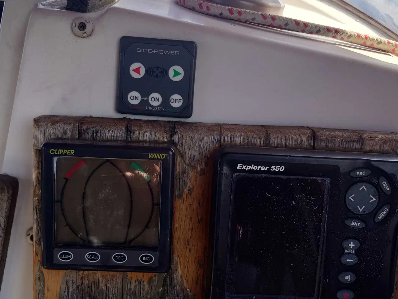 Billede 4 - 30 fod sejlbåd med bovtruster 