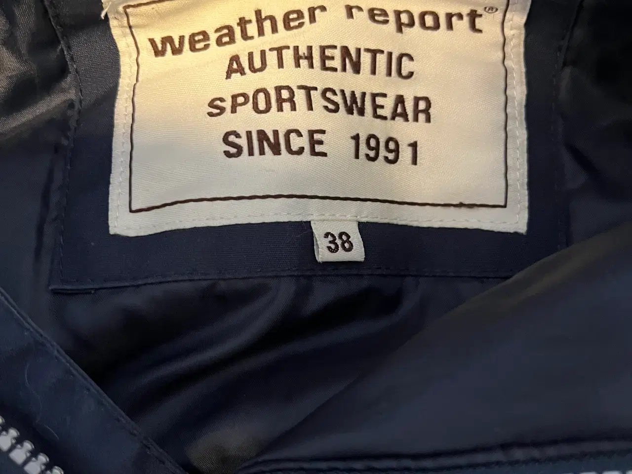 Billede 2 - weather report jakke authentic sportswear since 19