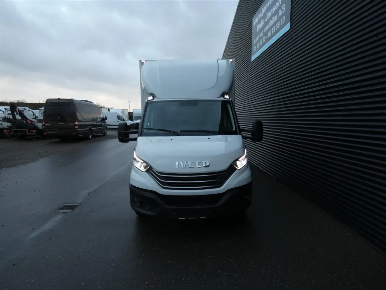 Billede 2 - Iveco Daily 35S16 Alu.Kasse m./lift 2,3 D Hi-Matic 156HK Van Aut.