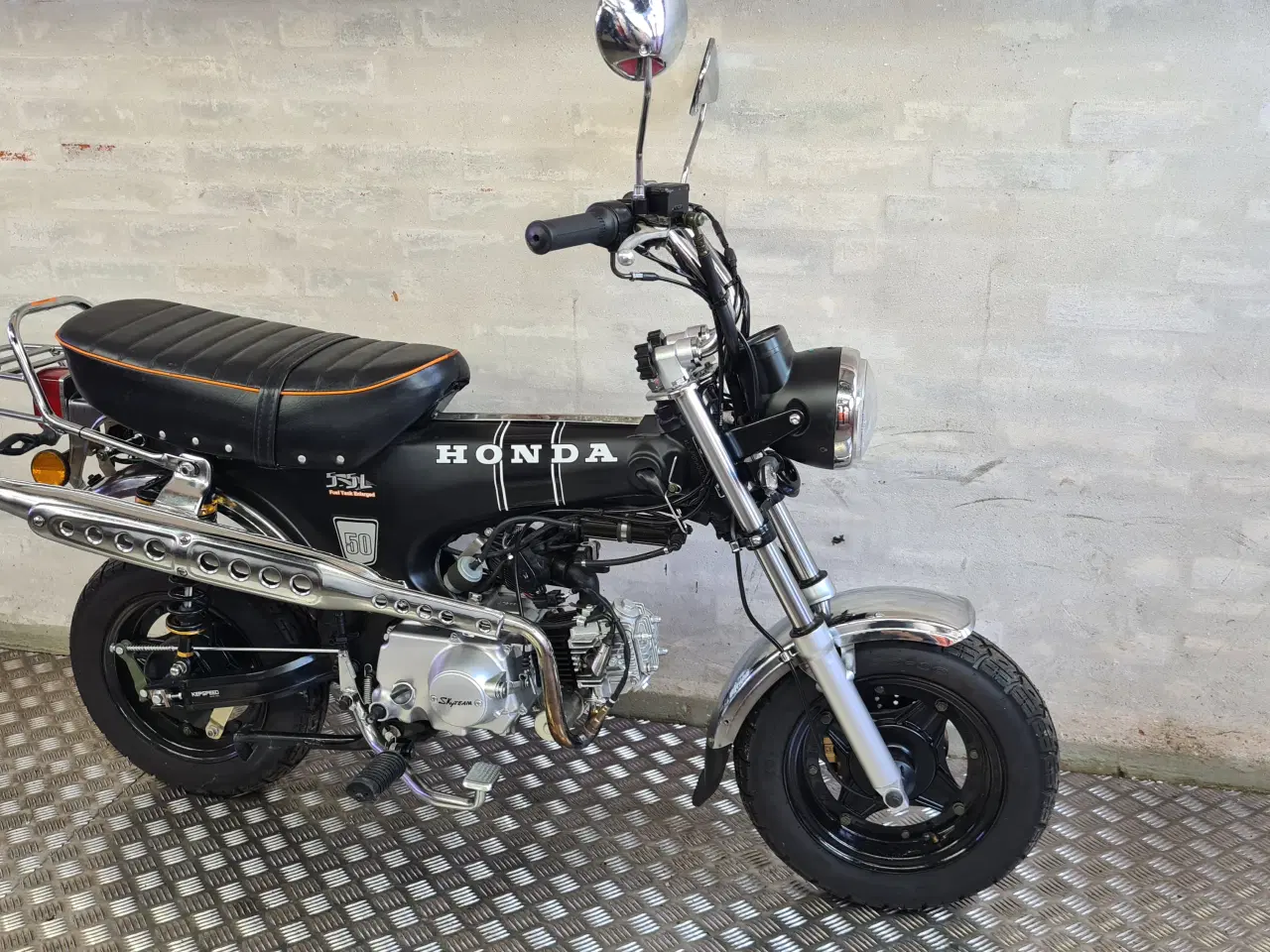 Billede 1 - Honda Dax- Skyteam 50cc