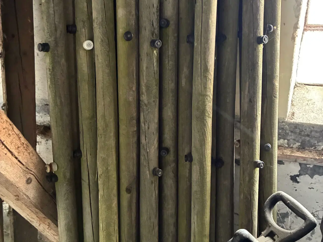 Billede 1 - Trykimprægnetet pæle