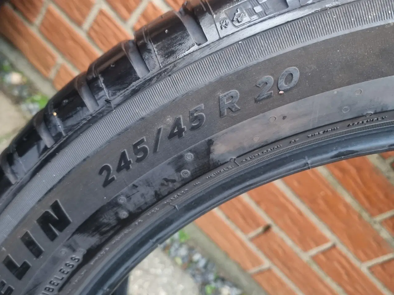 Billede 2 - Michelin Pilot Sport EV 245/45-20 – Som nye (DOT 2