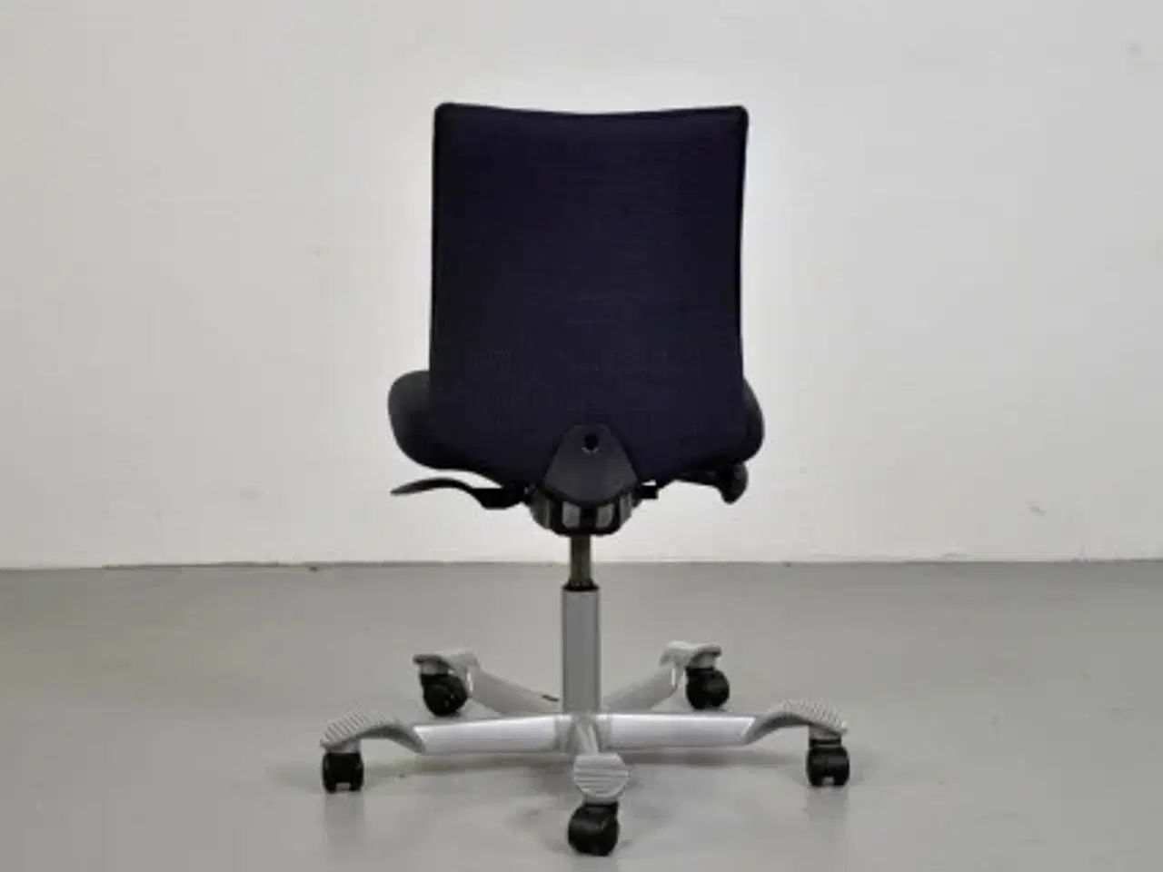 Billede 3 - Häg h05 5200 kontorstol med sort/blå polster og grå stel