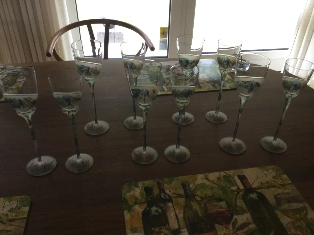 Billede 1 - Dekorative vinglas 5 hvidvin og 5 rødvin