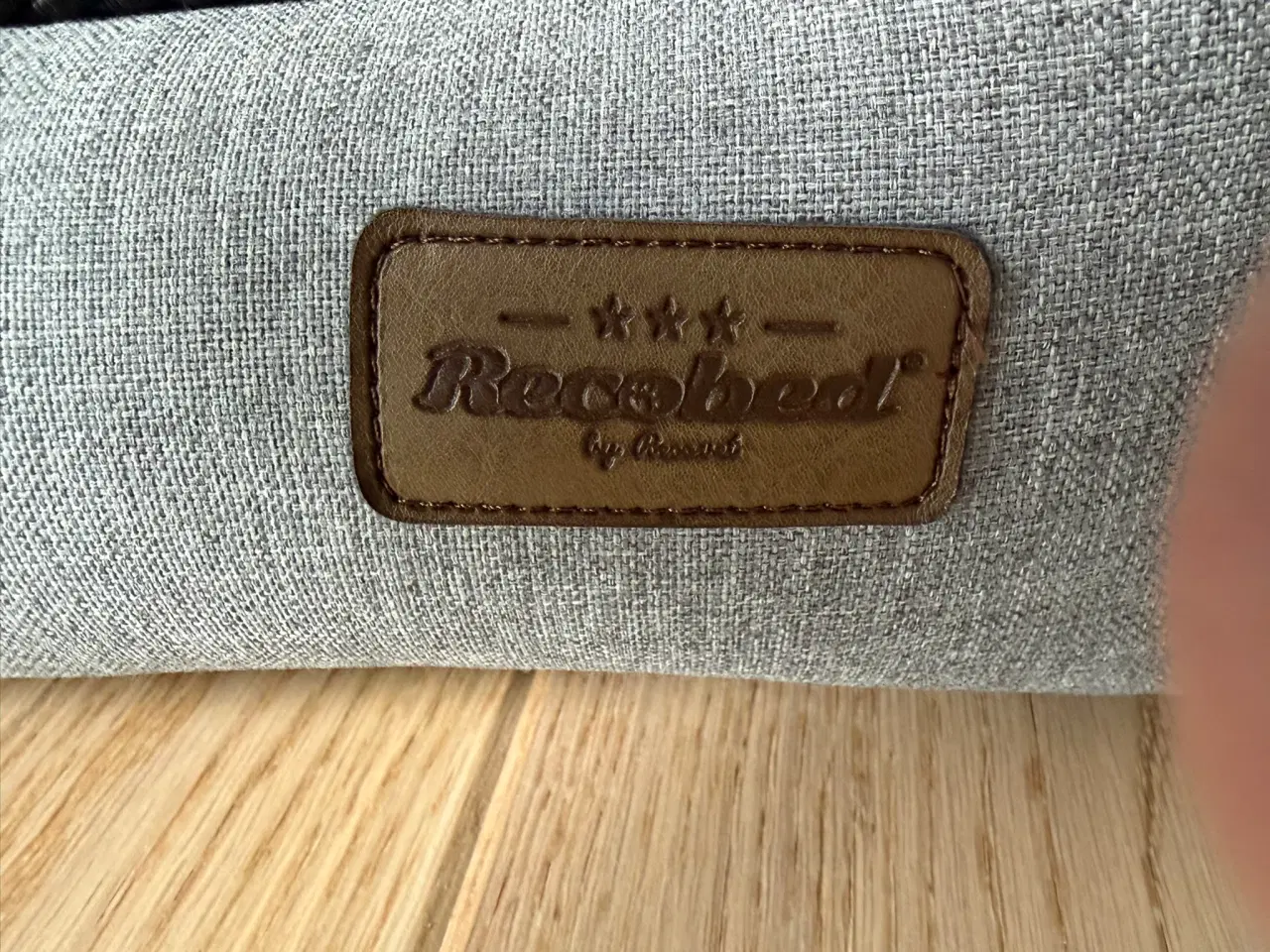 Billede 2 - Recsbad grå hundeseng, og Sort Soft Cloud seng