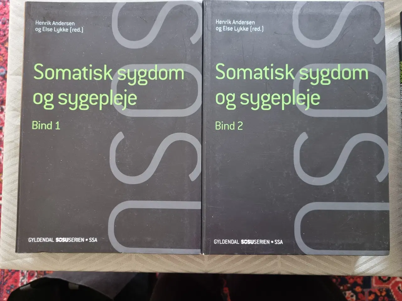 Billede 3 - SoSu Assistent bøger
