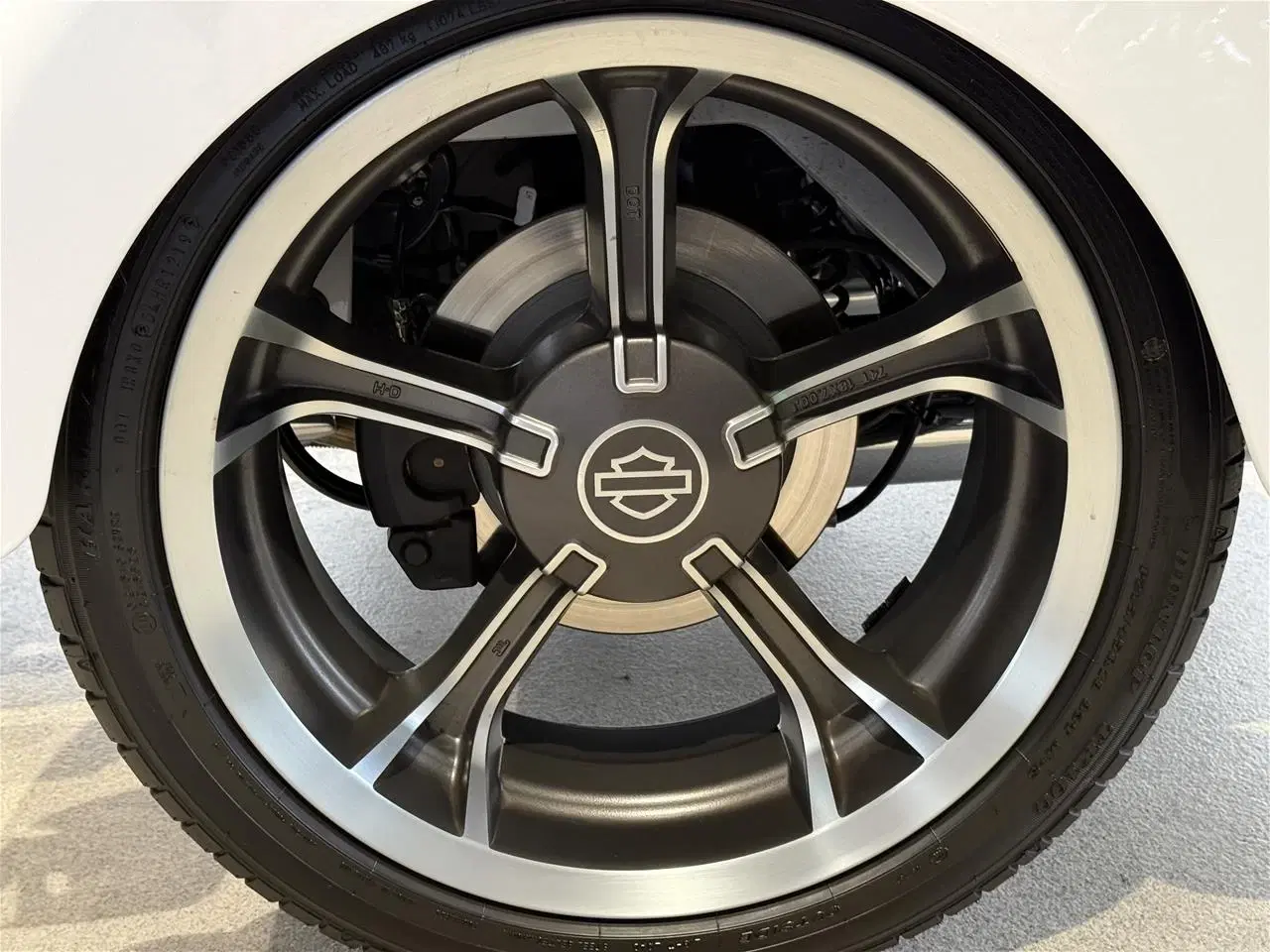 Billede 42 - Harley-Davidson FLHTCUTGSE Tri Glide Ultra CVO 117" Trike