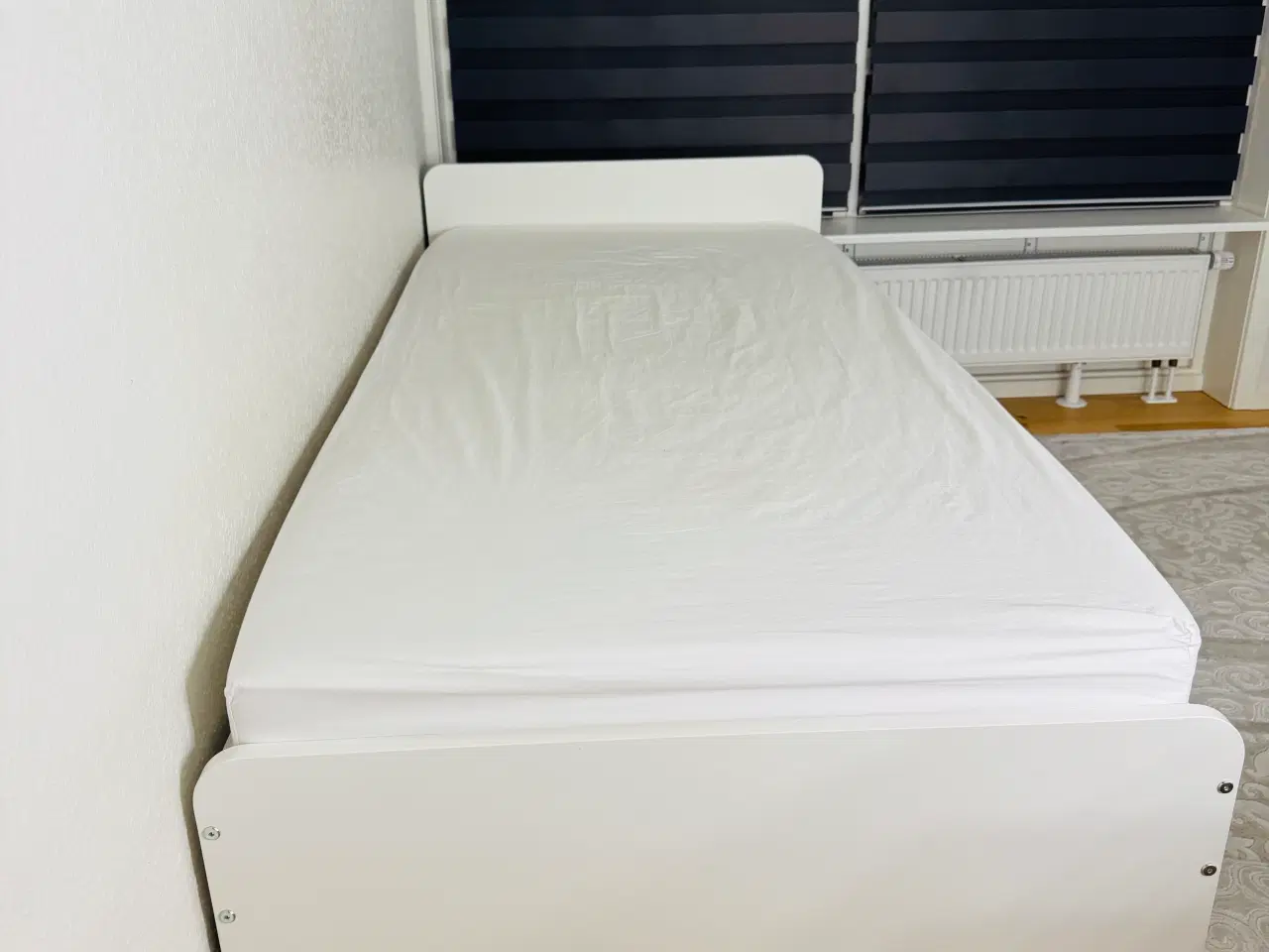 Billede 4 - Udtræksseng inkl. madrasser