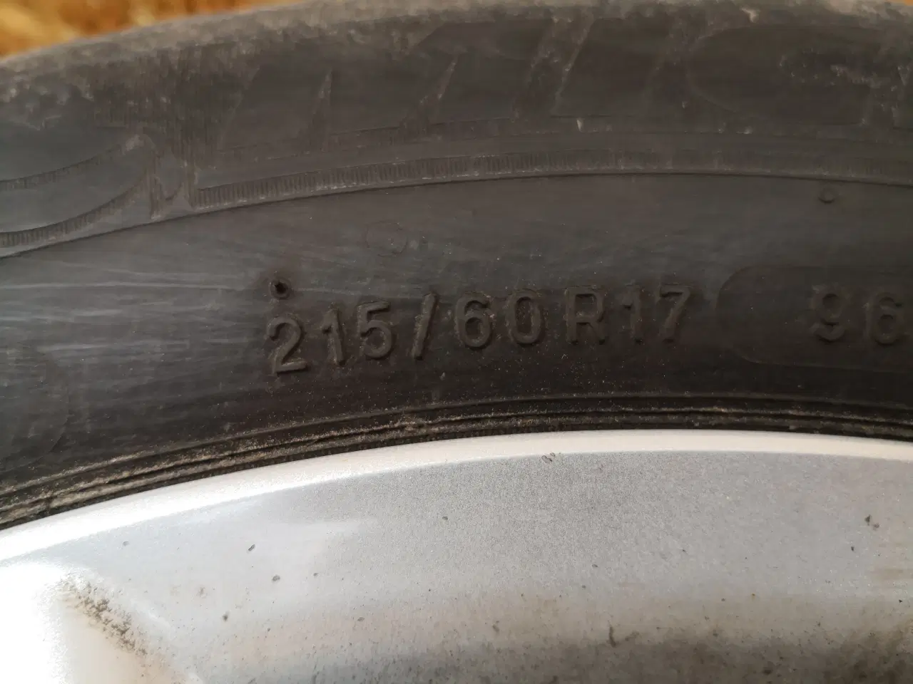 Billede 4 - 4 stk. Godkendt Vinterdæk på alufælge