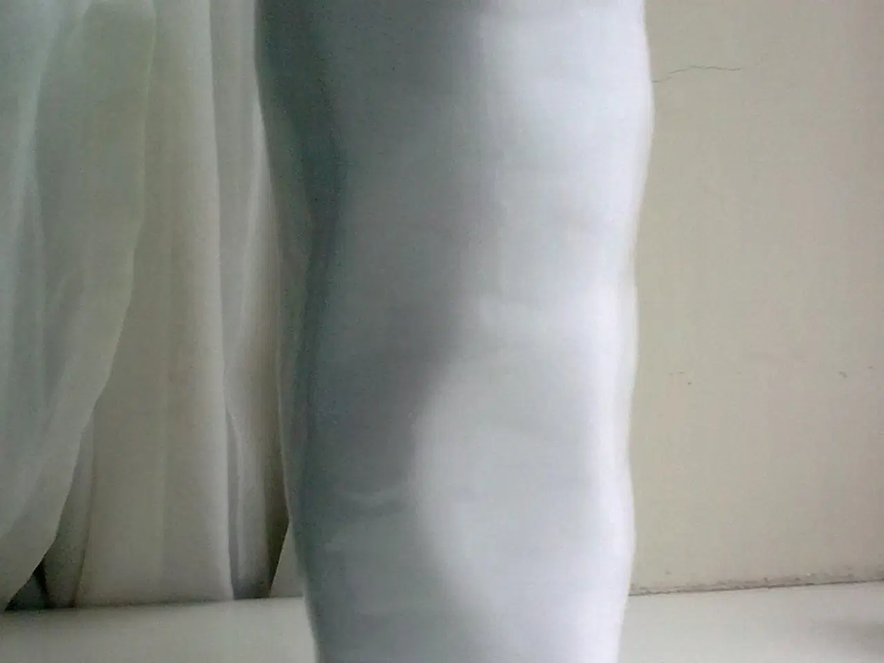 Billede 3 - Brønnum Danmark Hvid kunst vase