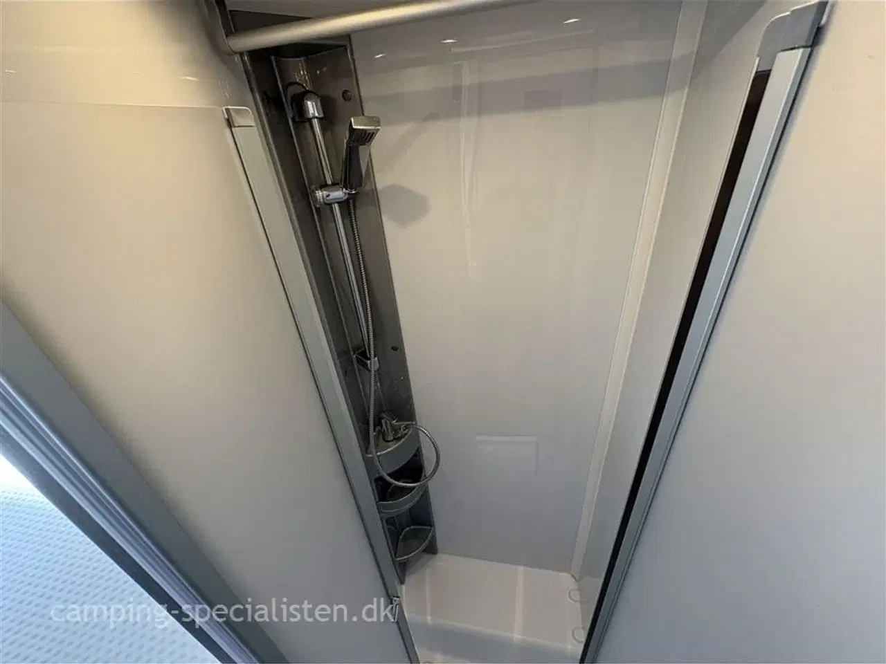 Billede 13 - 2022 - Dethleffs Just T 7052 EB - 90 Year   Dethleffs Just T 7052 EB - 90 Year 2022 - Se den nu hos Camping-Specialisten.dk