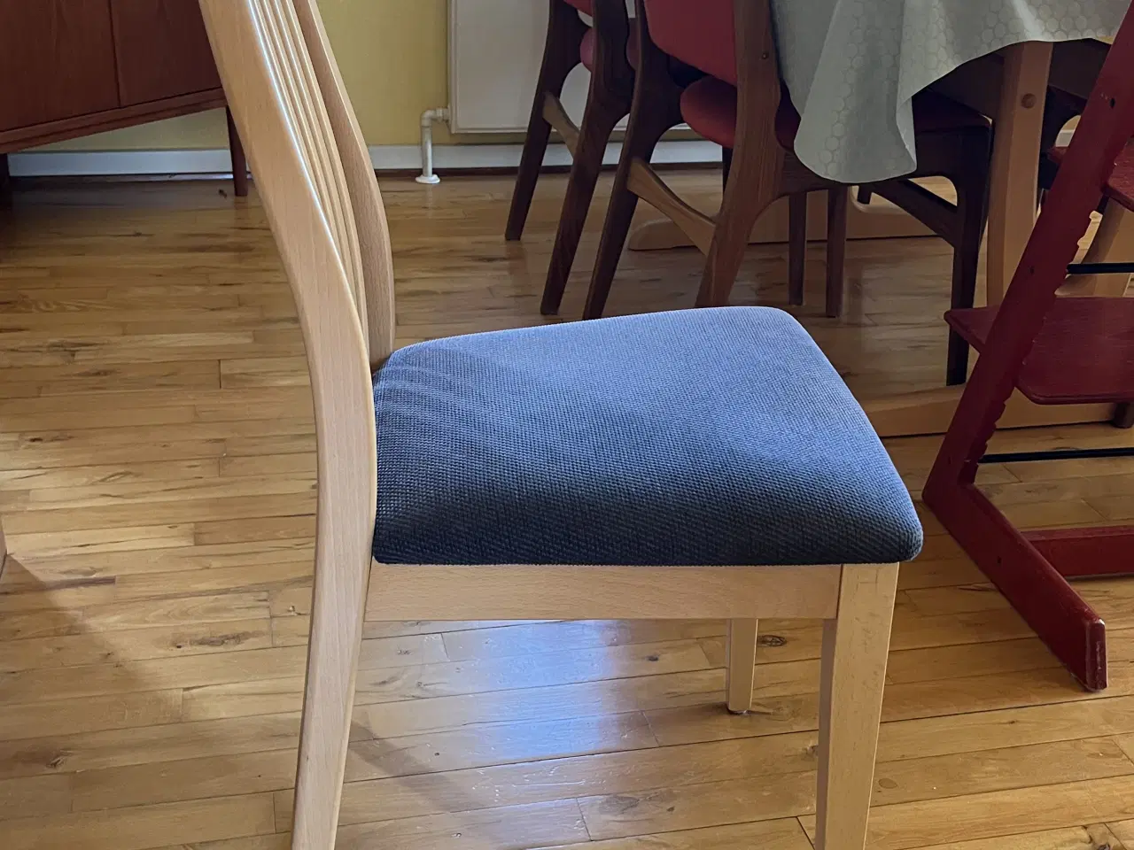 Billede 2 - Spisestuestole