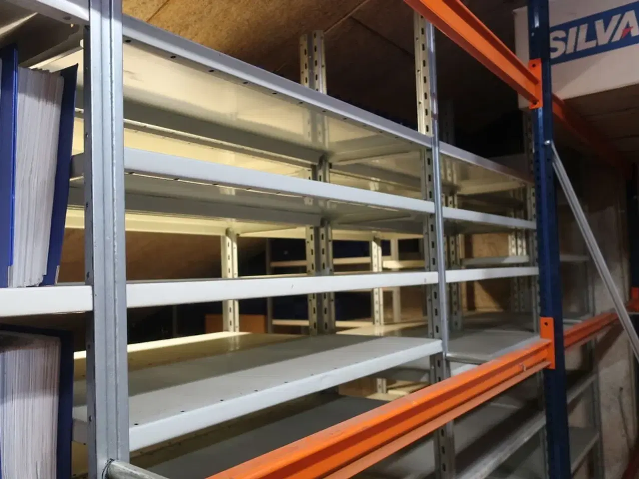 Billede 5 - 9 fag lagerreoler uden indhold samt ekstra hylder