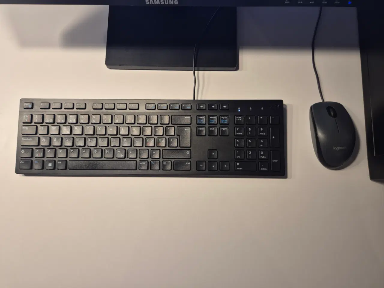 Billede 2 - Dell Xeon Gaming PC med Skærm og Tilbehør 24GB RAM