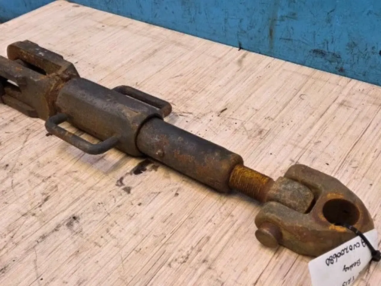 Billede 2 - Valtra T213 Liftspindel ACV0200680